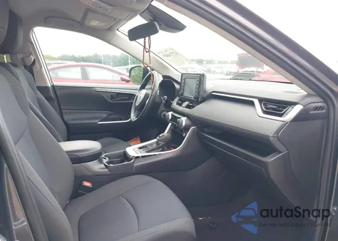 2021 Toyota Rav4 Le z USA, uszkodzony, nr VIN 2T3G1RFV7MC198467